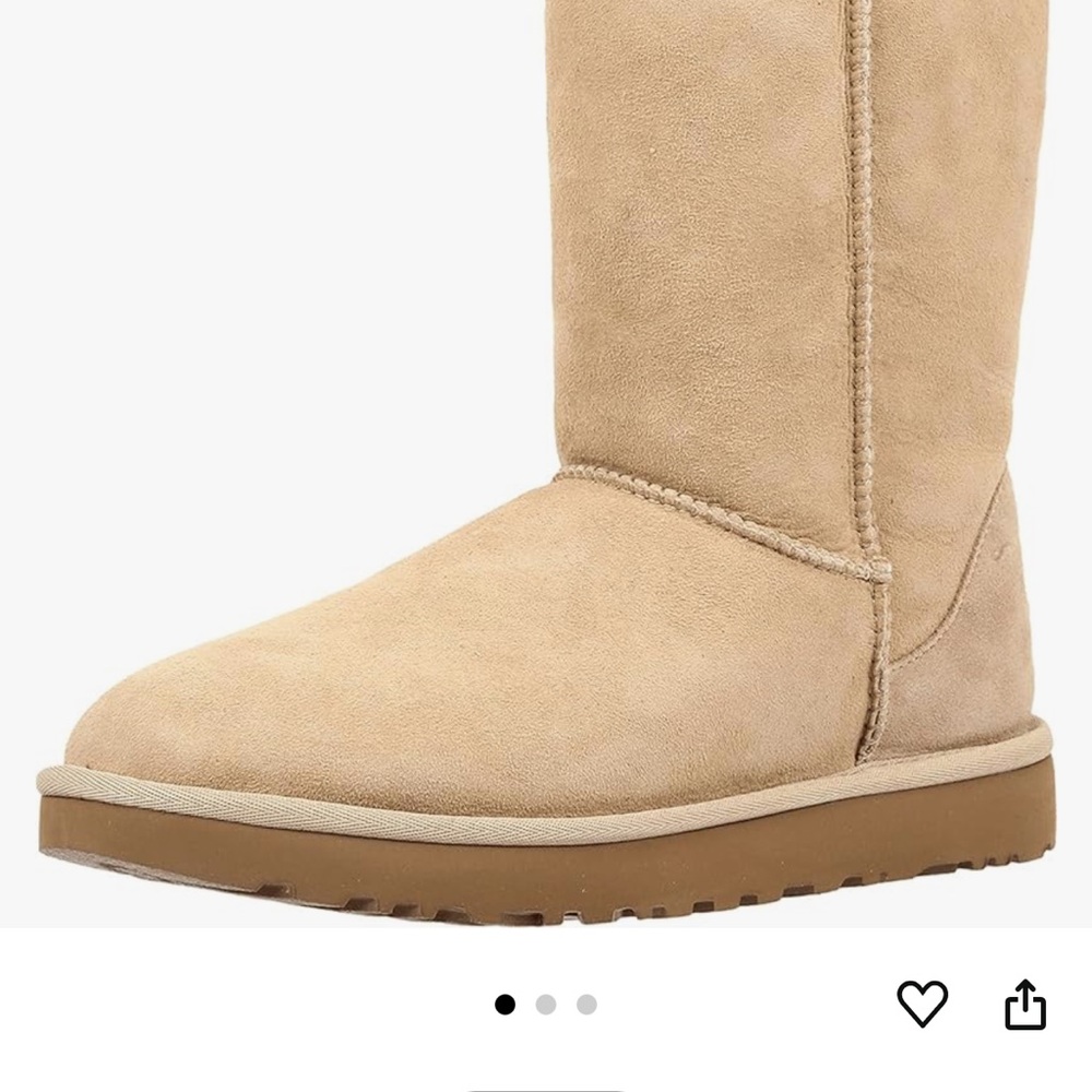 NIB UGG Classic Boots in Sand